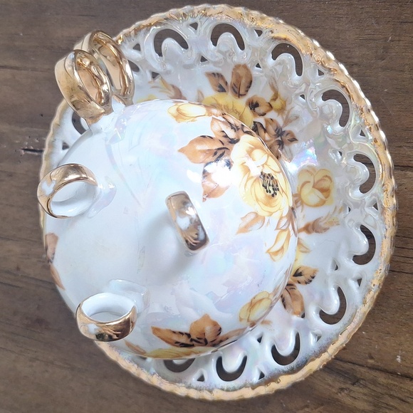 Vintage Porcelain Royal Sealy China Japan Teacup And Saucer Yellow Roses - Picture 4 of 10